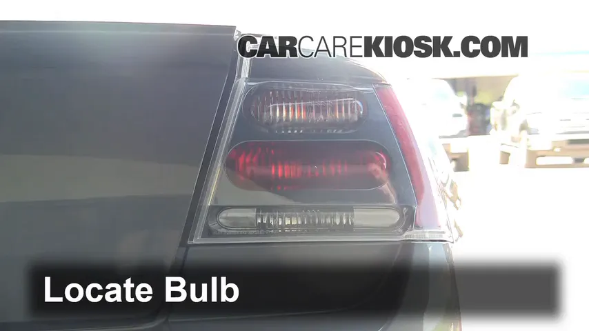 2005 Mitsubishi Galant ES 2.4L 4 Cyl. Lights
